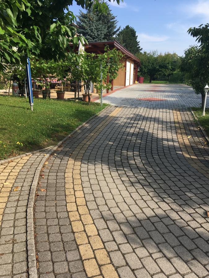 Villa Park Heviz Ngoại thất bức ảnh